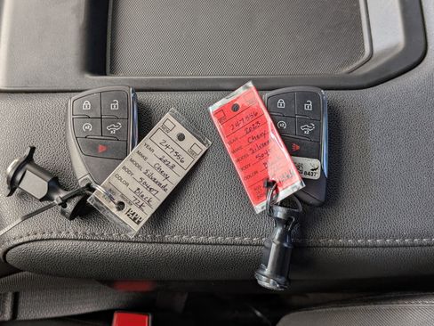 Used 2023 Chevrolet Silverado 1500 LT RWD image 37