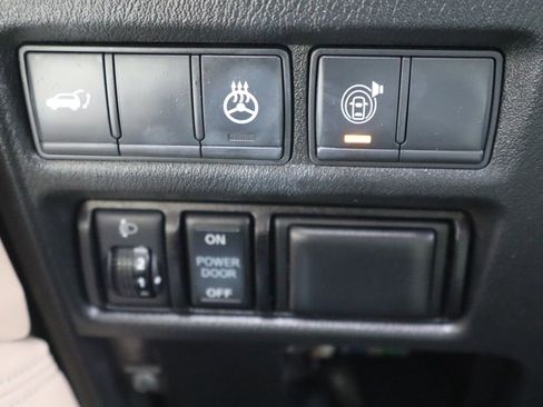 Used 2018 Nissan Armada Platinum AWD/4WD image 31