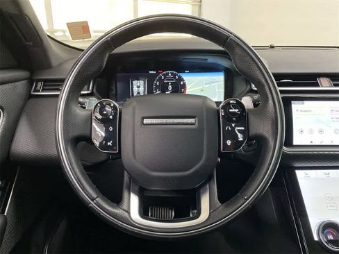 Used 2018 Land Rover Range Rover Velar R-Dynamic SE image 22