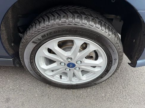 Used 2022 Ford Transit Connect XLT FWD image 18