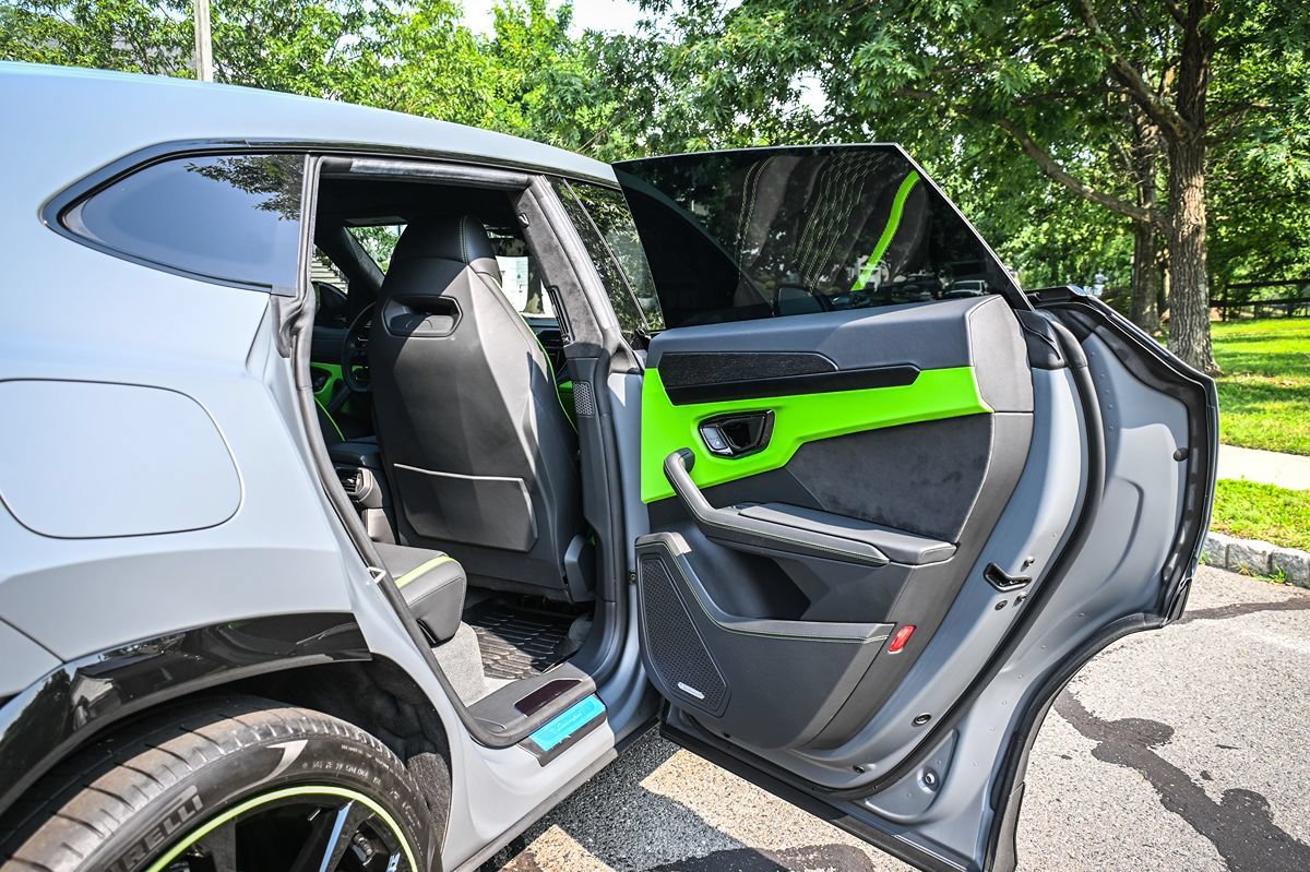 Used 2024 Lamborghini Urus S AWD/4WD image 26