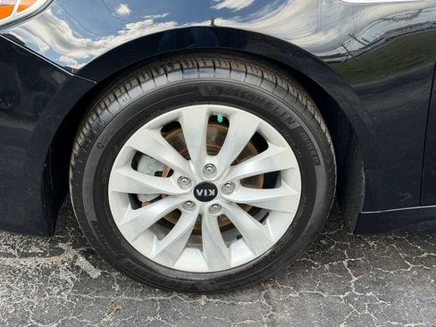 Used 2016 Kia Optima EX FWD image 12