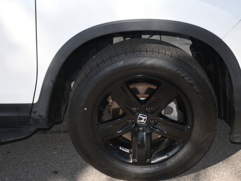 Used 2022 Honda Ridgeline Black Edition image 23