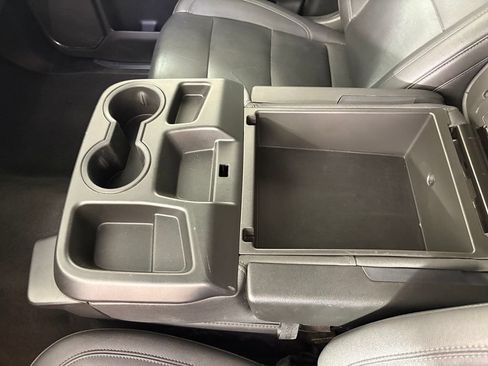 Used 2025 GMC Sierra 1500 SLT RWD image 29