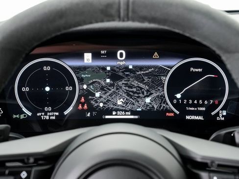 Certified 2025 Porsche 911 Carrera GTS image 17