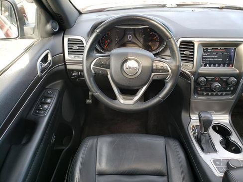 Used 2018 Jeep Grand Cherokee Limited AWD/4WD image 18