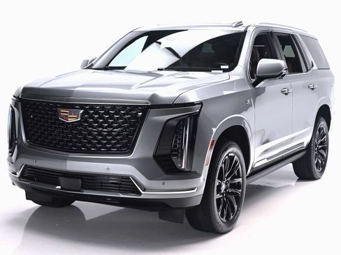 Used 2025 Cadillac Escalade Premium Luxury RWD image 1