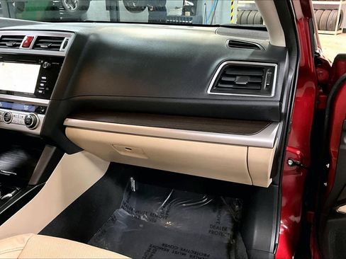 Used 2017 Subaru Legacy 2.5i Limited image 18