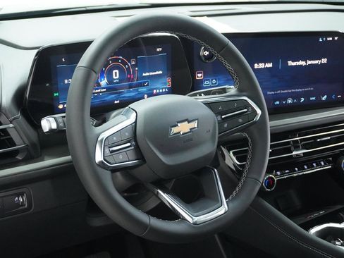 New 2026 Chevrolet Traverse LT w/ Sun and Wheel Package image 19