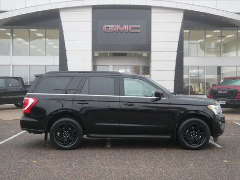 Used 2021 Ford Expedition XLT w/ Black Accent Package image 2