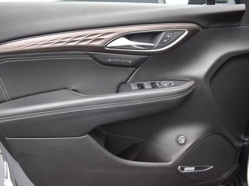Used 2023 Buick Envision Avenir AWD/4WD image 11