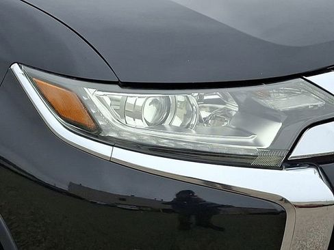 Used 2016 Mitsubishi Outlander ES image 13