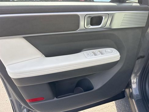 Used 2025 Hyundai Santa Fe SEL AWD/4WD image 19