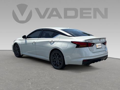 Used 2023 Nissan Altima 2.0 SR FWD image 24