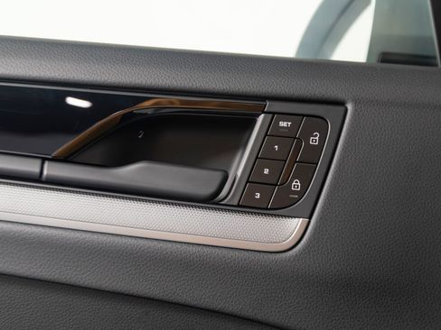 Certified 2026 Porsche Cayenne Coupe AWD/4WD image 20