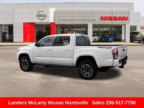 Used 2020 Toyota Tacoma TRD Sport image 7
