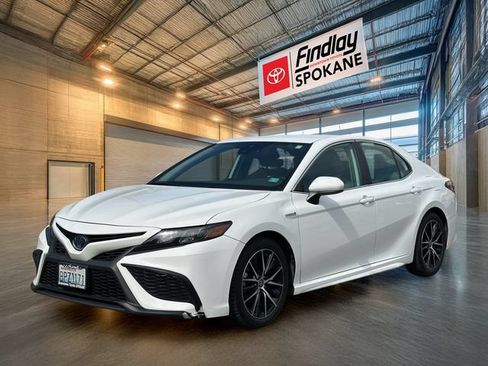 Certified 2021 Toyota Camry SE FWD image 1