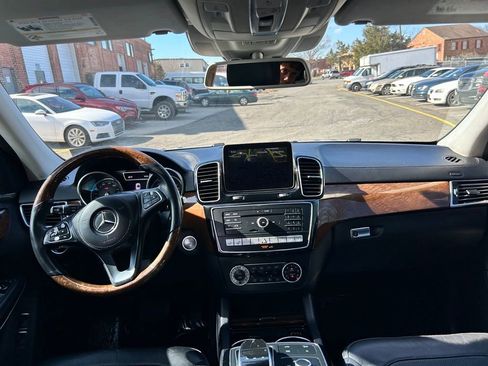 Used 2018 Mercedes-Benz GLS 550 4MATIC w/ Driver Assistance Package image 22