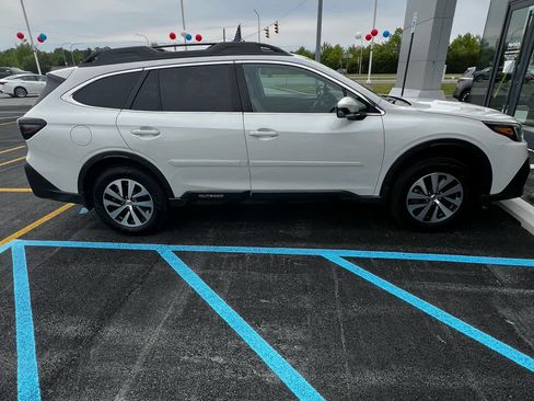 Used 2020 Subaru Outback Premium AWD/4WD image 6