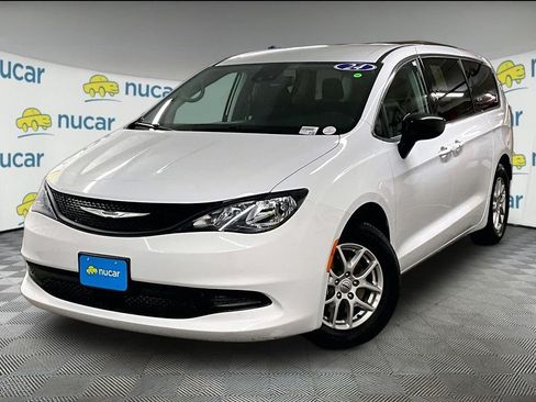 Used 2024 Chrysler Voyager LX FWD image 3
