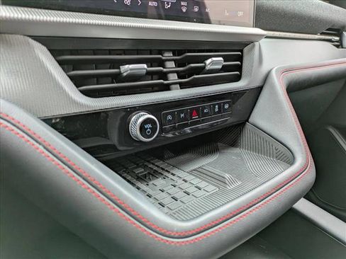 Used 2025 Ford Explorer ST image 11