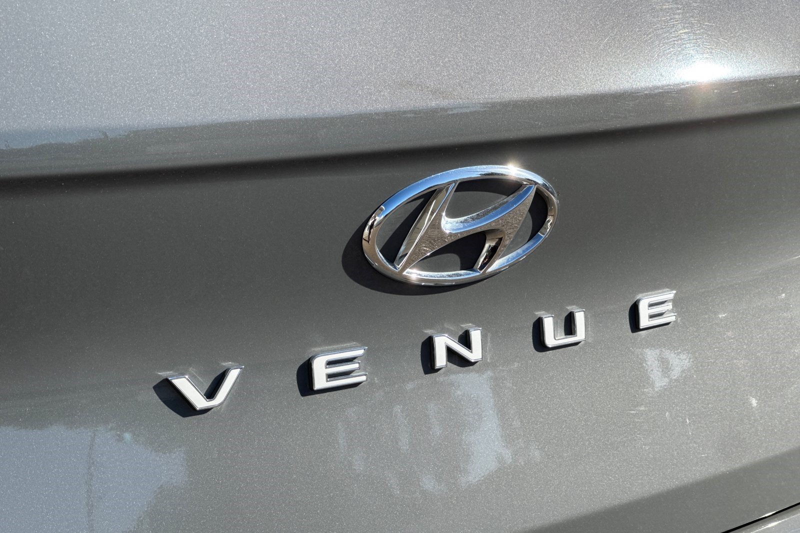 Used 2023 Hyundai Venue SEL FWD image 28