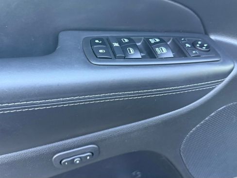 Used 2019 Jeep Grand Cherokee Overland image 34