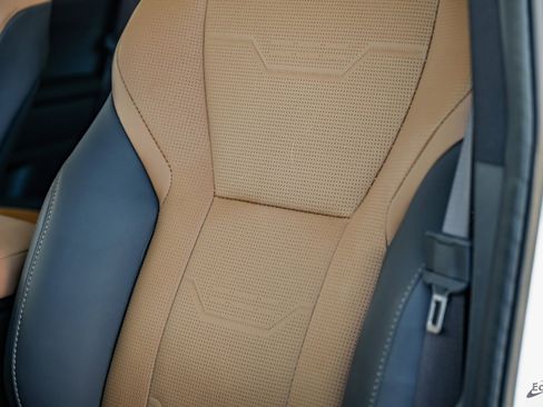 Used 2025 Lexus GX 550 image 35