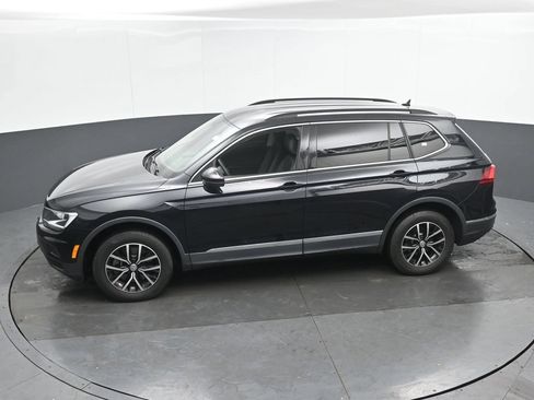 Used 2021 Volkswagen Tiguan SE AWD/4WD image 42