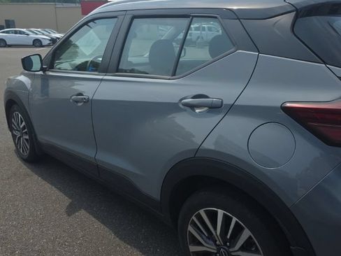 Used 2023 Nissan Kicks SV FWD image 12
