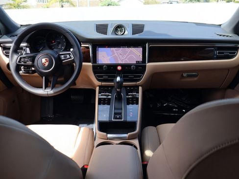 New 2026 Porsche Macan AWD/4WD image 21