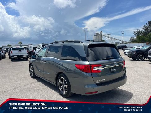 Used 2018 Honda Odyssey Touring image 5