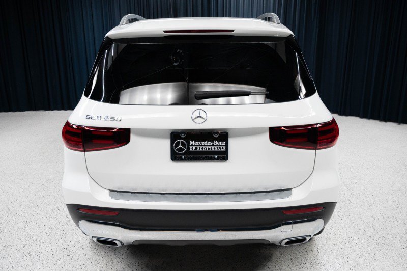 New 2026 Mercedes-Benz GLB 250 image 7