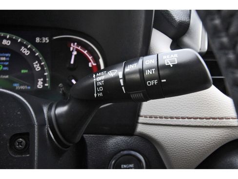 Used 2023 Toyota RAV4 XLE Premium image 21