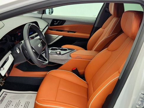 Used 2025 Cadillac Optiq Sport 2 w/ LPO, Floor Liner Package image 20