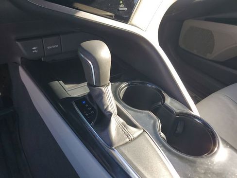 Used 2019 Toyota Camry SE image 26