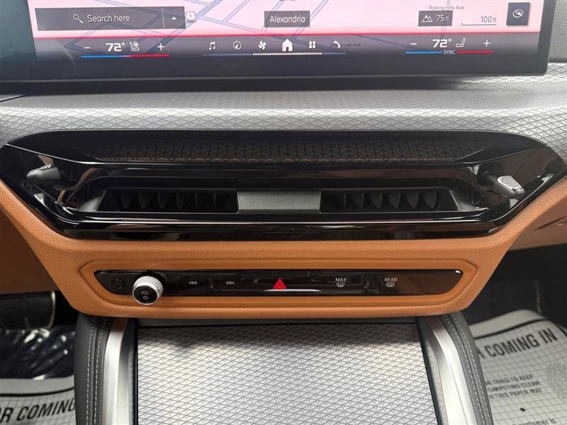 Used 2025 BMW M440i Coupe w/ Premium Package RWD image 27