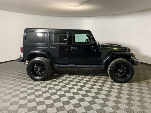 Used 2017 Jeep Wrangler Unlimited Sahara image 5