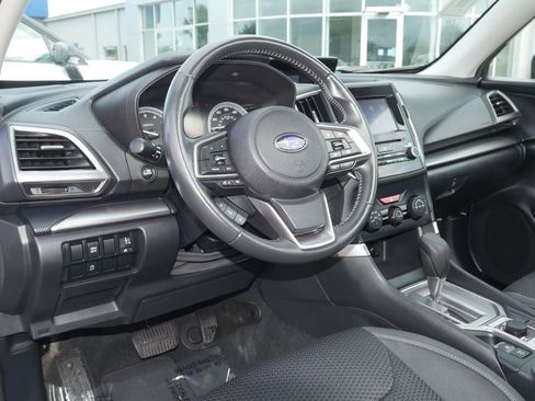 Used 2022 Subaru Forester Premium AWD/4WD image 36