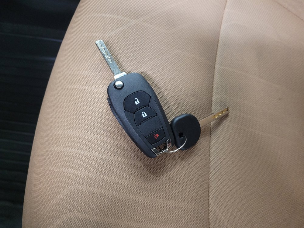 Used 2019 Chevrolet Trax LT FWD image 32