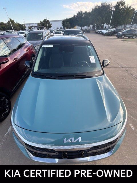 Certified 2025 Kia Seltos S AWD/4WD image 2