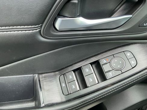 Used 2023 Nissan Rogue SL w/ SL Premium Package FWD image 13