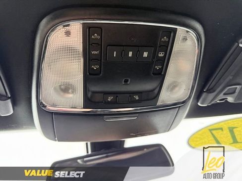 Used 2017 Chrysler 300 S AWD/4WD image 21