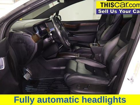 Used 2018 Tesla Model X 75D image 23