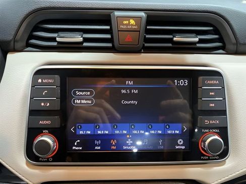 Used 2021 Nissan Versa SV FWD image 20