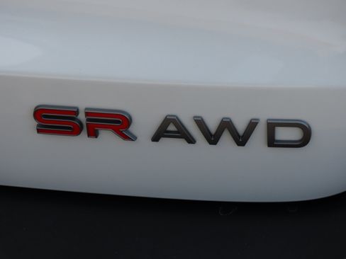 Used 2025 Nissan Kicks SR w/ SR Premium Package image 16