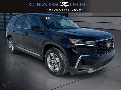 Used 2025 Honda Pilot EX-L image 1