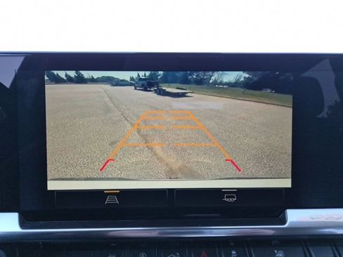 Certified 2025 Chevrolet Silverado 1500 LT image 42