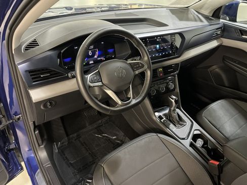 Certified 2023 Volkswagen Taos SE w/ Panoramic Sunroof Package FWD image 13