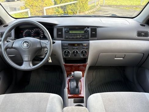 Used 2007 Toyota Corolla CE image 9